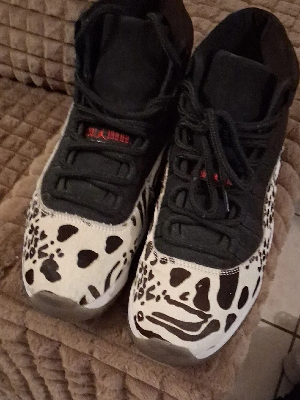Jordan Men's Black and White Animal Print High-Top Sneakers